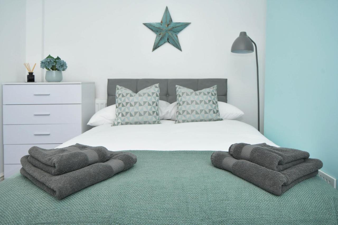 Find A Spacious And Stylish Escape In The City Centre At Sturgess House, Perfect For Longer Stays! Stoke-on-Trent Luaran gambar