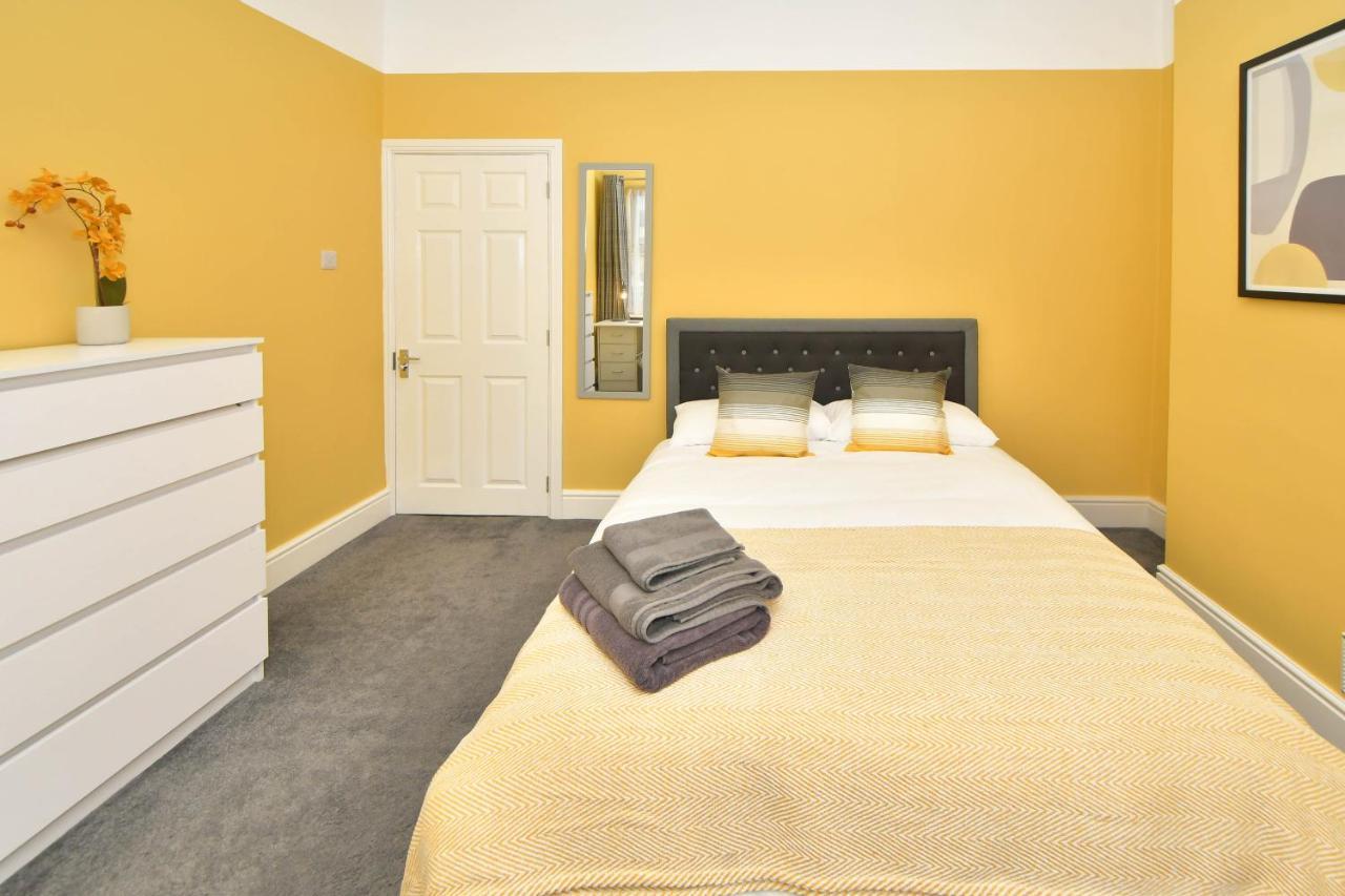 Find A Spacious And Stylish Escape In The City Centre At Sturgess House, Perfect For Longer Stays! Stoke-on-Trent Luaran gambar