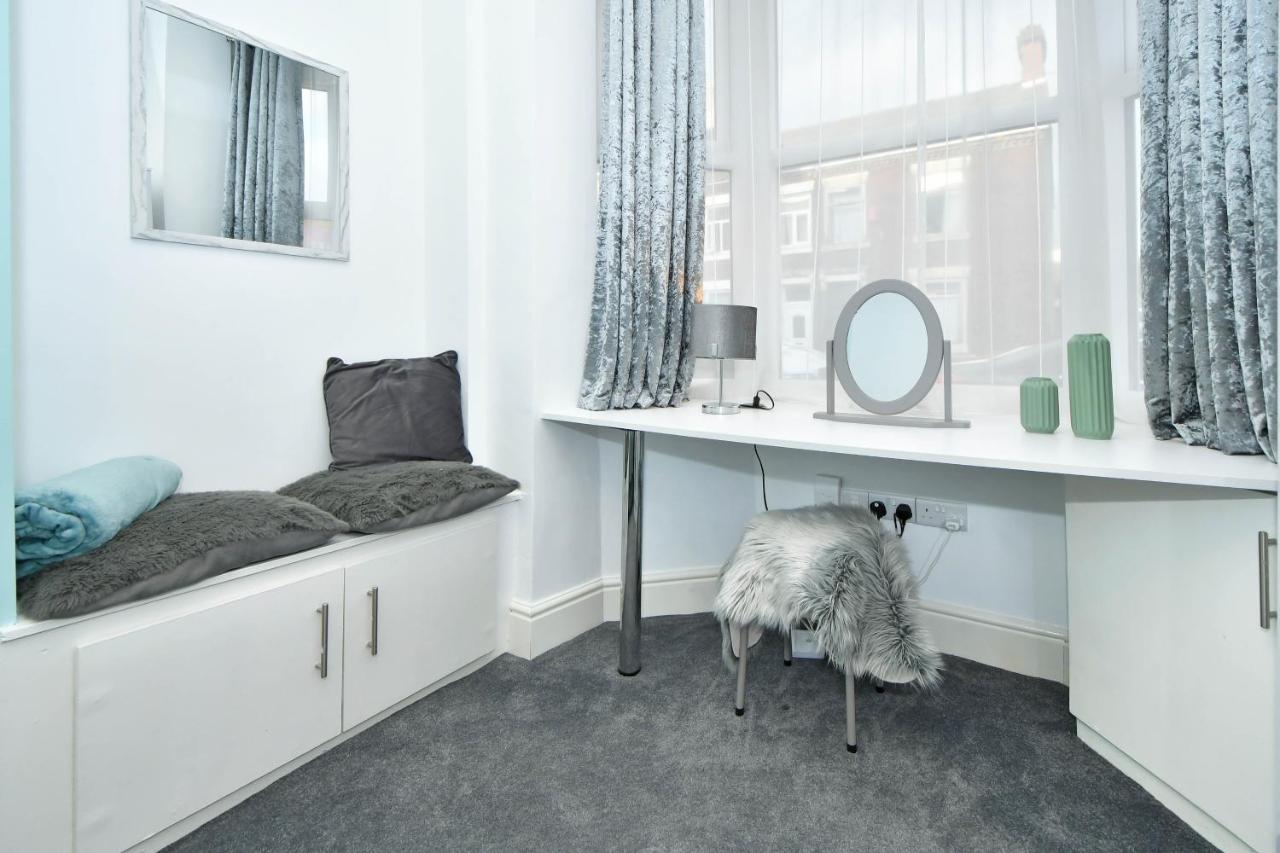 Find A Spacious And Stylish Escape In The City Centre At Sturgess House, Perfect For Longer Stays! Stoke-on-Trent Luaran gambar