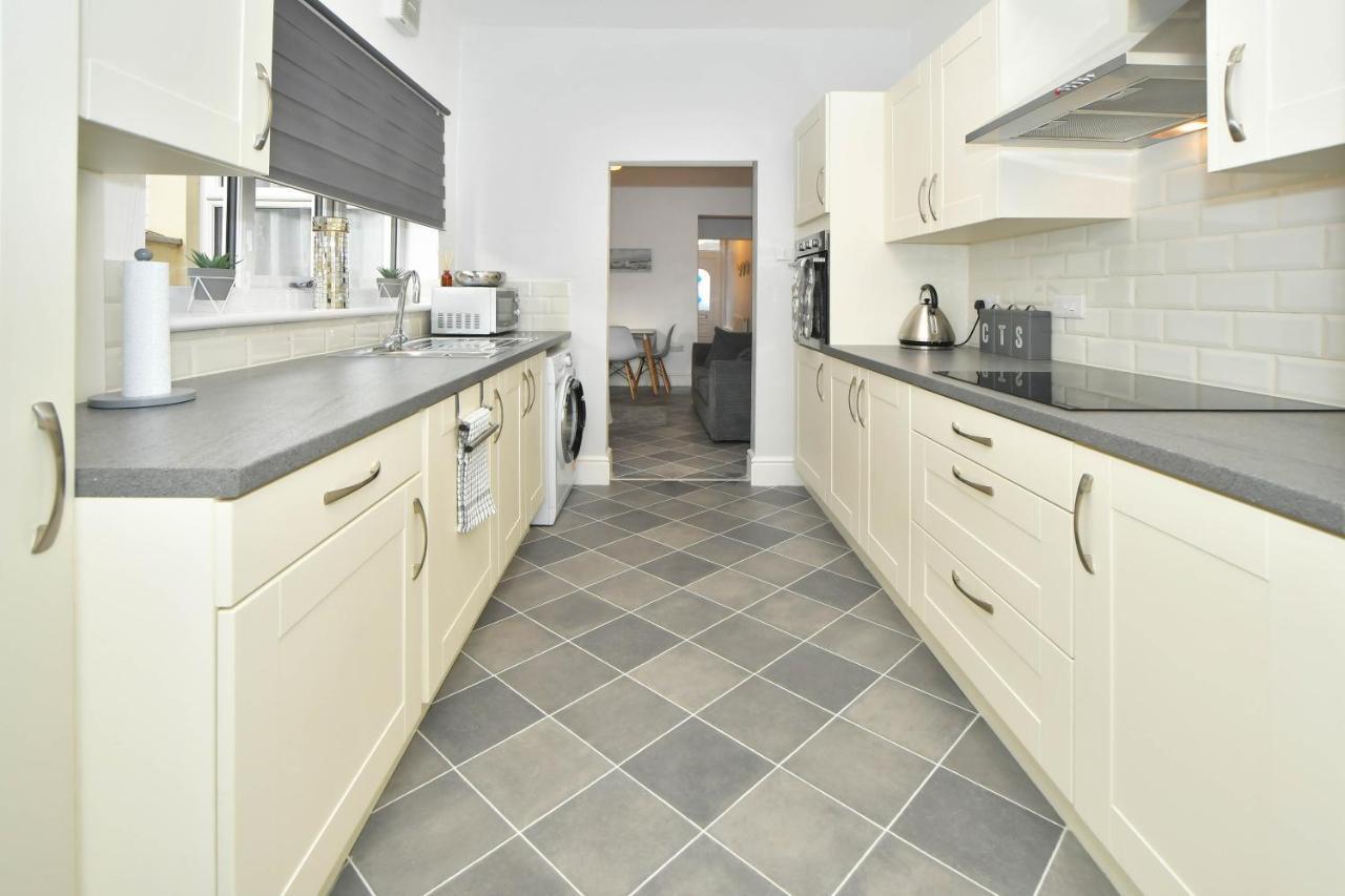 Find A Spacious And Stylish Escape In The City Centre At Sturgess House, Perfect For Longer Stays! Stoke-on-Trent Luaran gambar