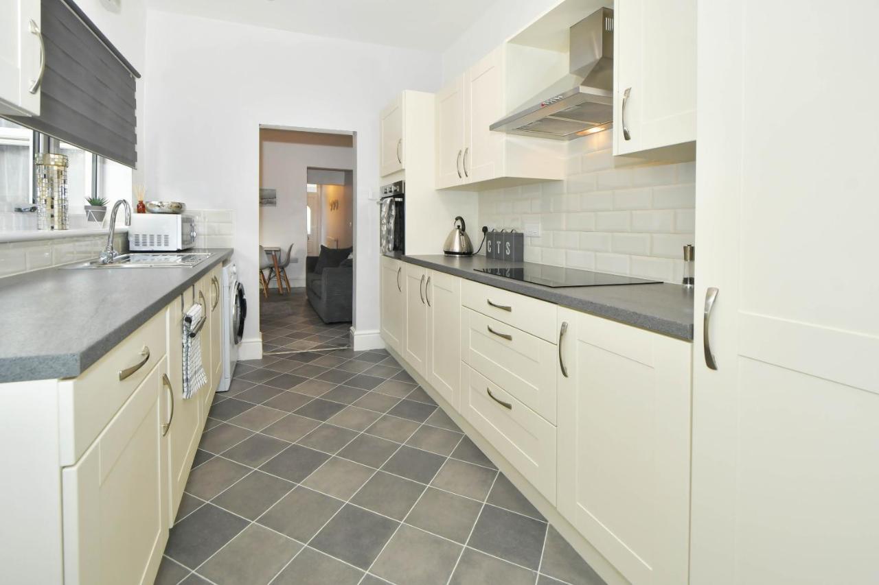 Find A Spacious And Stylish Escape In The City Centre At Sturgess House, Perfect For Longer Stays! Stoke-on-Trent Luaran gambar