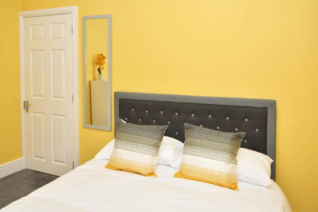 Find A Spacious And Stylish Escape In The City Centre At Sturgess House, Perfect For Longer Stays! Stoke-on-Trent Luaran gambar