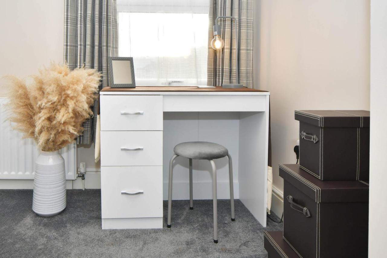 Find A Spacious And Stylish Escape In The City Centre At Sturgess House, Perfect For Longer Stays! Stoke-on-Trent Luaran gambar