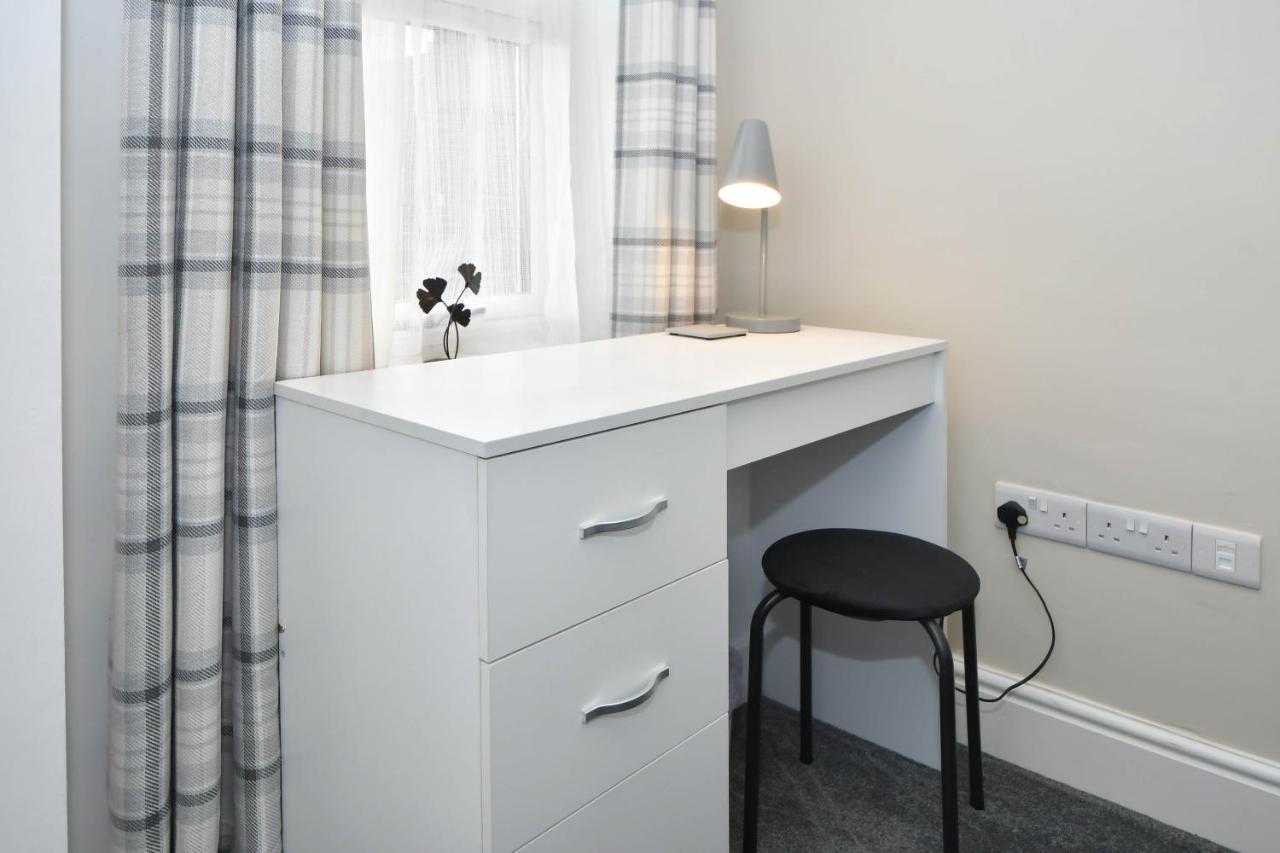 Find A Spacious And Stylish Escape In The City Centre At Sturgess House, Perfect For Longer Stays! Stoke-on-Trent Luaran gambar