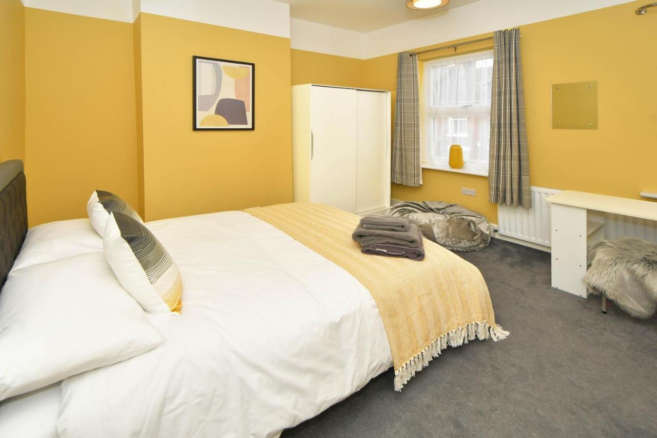 Find A Spacious And Stylish Escape In The City Centre At Sturgess House, Perfect For Longer Stays! Stoke-on-Trent Luaran gambar